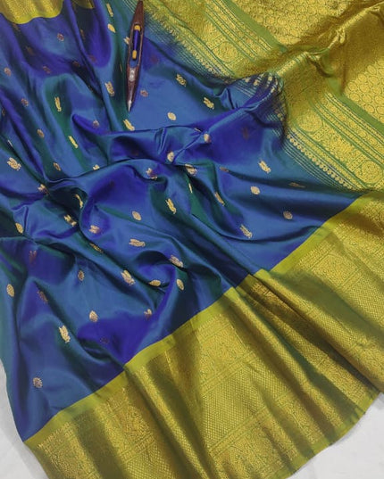 Premium Gadwal Handloom Pure Silk With Self Kanchi Border and Butta Blouse