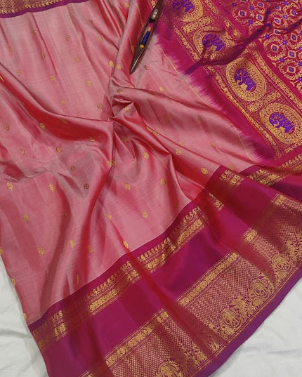 Premium Gadwal Handloom Pure Silk With Self Kanchi Border and Butta Blouse