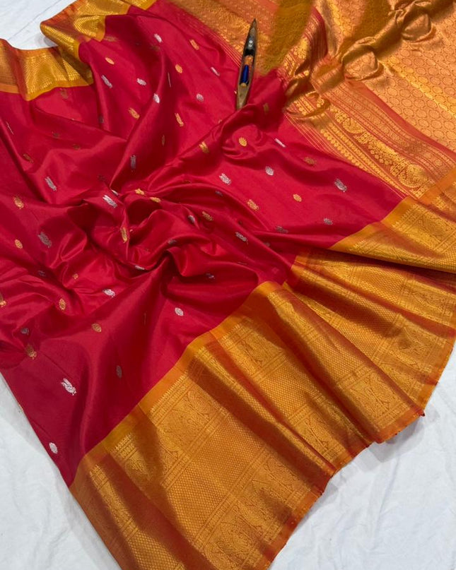Premium Gadwal Handloom Pure Silk With Self Kanchi Border and Butta Blouse