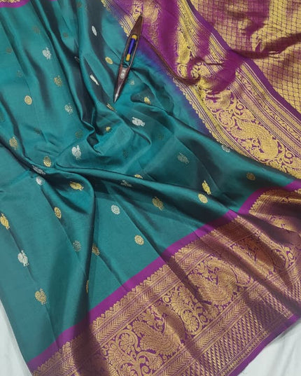 Premium Gadwal Handloom Pure Silk With Self Kanchi Border and Butta Blouse