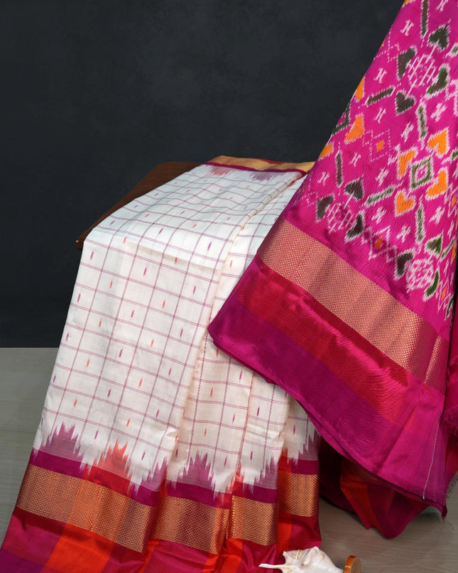 Ikkat Designer Saree with Designer Pallu and Blouse