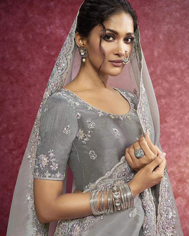 Elegant Grey Siya Silk Saree with Intricate Zari Embellishment
